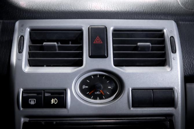 Lada (ВАЗ) Priora I с пробегом 2008 года, цена 249 000 рублей, 297450 км, хэтчбек, Автокод Объявления