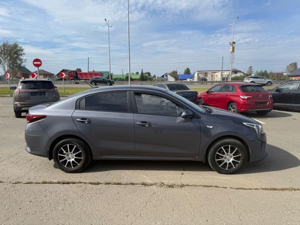 Kia Rio IV Рестайлинг с пробегом 2021 года, цена 1 425 000 рублей, 130000 км, седан, Автокод Объявления