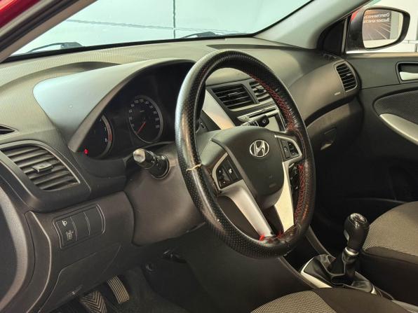 Hyundai Solaris I с пробегом 2011 года, цена 635 000 рублей, 263435 км, седан, Автокод Объявления