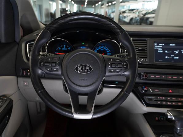 Kia Carnival III с пробегом 2018 года, цена 3 100 000 рублей, 129158 км, минивэн, Автокод Объявления