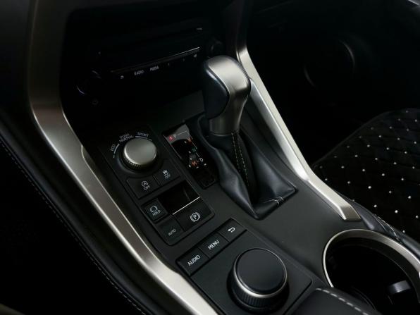 Lexus NX I с пробегом 2015 года, цена 2 300 000 рублей, 219967 км, внедорожник, Автокод Объявления