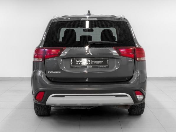 Mitsubishi Outlander III Рестайлинг 3 с пробегом 2020 года, цена 2 300 000 рублей, 92167 км, внедорожник, Автокод Объявления