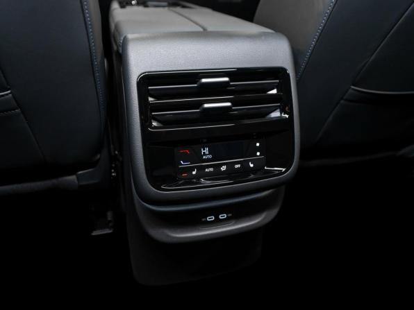 Volkswagen Teramont II (China Market) с пробегом 2026 года, цена 5 850 000 рублей, 38 км, внедорожник, Автокод Объявления