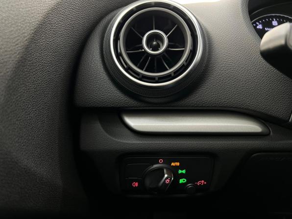 Audi A3 III (8V) с пробегом 2015 года, цена 1 580 000 рублей, 130684 км, седан, Автокод Объявления