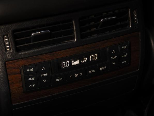 Toyota Land Cruiser 200 Series Рестайлинг 2 с пробегом 2020 года, цена 6 600 000 рублей, 171559 км, внедорожник, Автокод Объявления