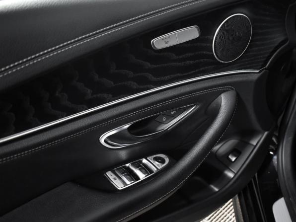 Mercedes-Benz E-Класс V (W213 S213 C238) Рестайлинг с пробегом 2020 года, цена 3 714 000 рублей, 136766 км, седан, Автокод Объявления