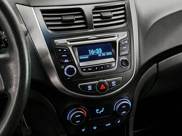 Hyundai Solaris I Рестайлинг с пробегом 2015 года, цена 687 800 рублей, 242540 км, седан, Автокод Объявления