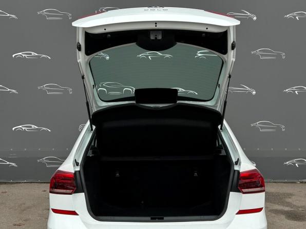 Volkswagen Polo VI с пробегом 2022 года, цена 1 614 500 рублей, 74683 км, лифтбек, Автокод Объявления