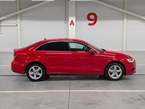 Audi A3 III (8V) Рестайлинг с пробегом 2018 года, цена 1 990 000 рублей, 62006 км, седан, Автокод Объявления