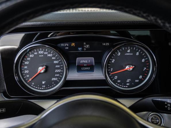 Mercedes-Benz E-Класс V (W213 S213 C238) с пробегом 2018 года, цена 3 180 000 рублей, 122893 км, седан, Автокод Объявления