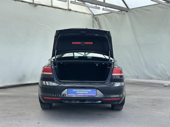 Volkswagen Passat B8 с пробегом 2016 года, цена 1 300 000 рублей, 354436 км, седан, Автокод Объявления