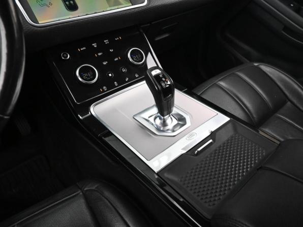 Land Rover Range Rover Evoque II с пробегом 2019 года, цена 3 199 000 рублей, 125203 км, внедорожник, Автокод Объявления