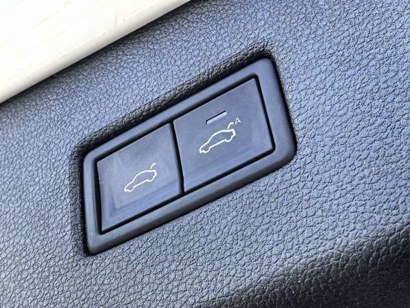 Volkswagen Tiguan II с пробегом 2020 года, цена 2 699 000 рублей, 70687 км, внедорожник, Автокод Объявления