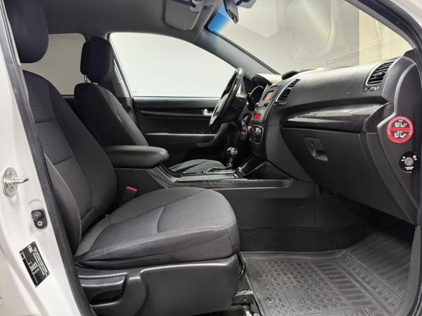 Kia Sorento II Рестайлинг с пробегом 2018 года, цена 1 750 000 рублей, 250000 км, внедорожник, Автокод Объявления