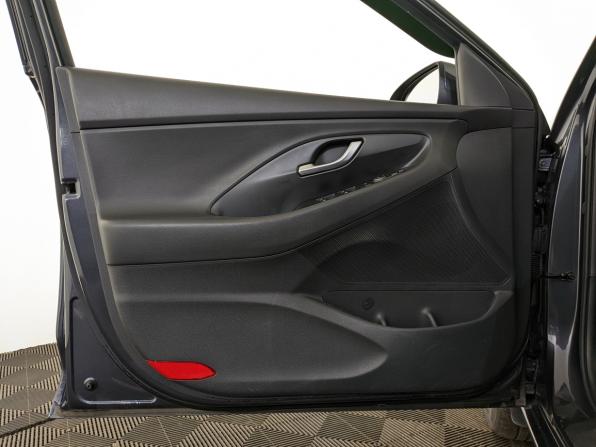 Hyundai i30 III Рестайлинг 2 с пробегом 2022 года, цена 1 820 000 рублей, 103890 км, универсал, Автокод Объявления
