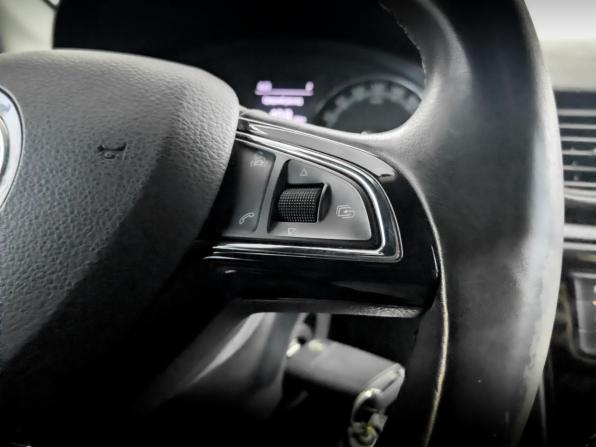 Skoda Rapid I Рестайлинг с пробегом 2018 года, цена 1 450 000 рублей, 65000 км, лифтбек, Автокод Объявления