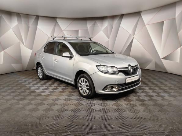 Renault Logan II с пробегом 2017 года, цена 698 000 рублей, 114190 км, седан, Автокод Объявления