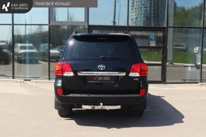Toyota Land Cruiser 200 Series Рестайлинг 1 с пробегом 2015 года, цена 4 189 000 рублей, 207683 км, внедорожник, Автокод Объявления