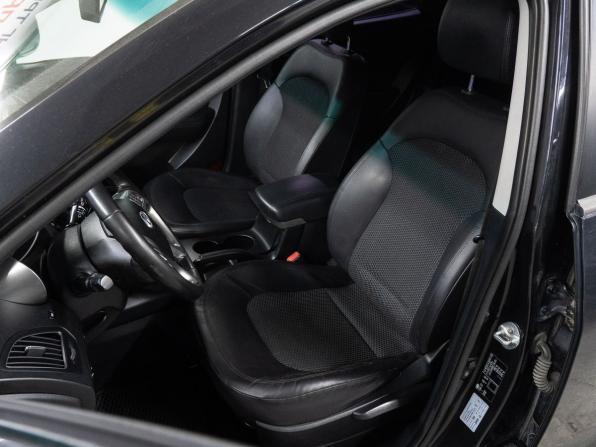 Hyundai ix35 I с пробегом 2010 года, цена 855 000 рублей, 235336 км, внедорожник, Автокод Объявления