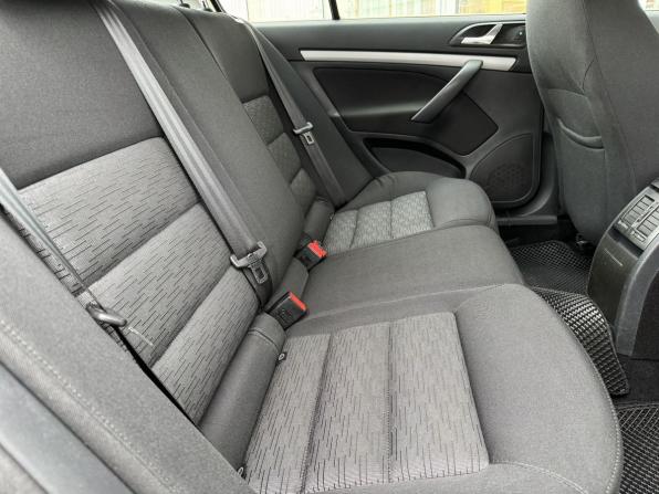 Skoda Octavia II (A5) Рестайлинг с пробегом 2012 года, цена 940 000 рублей, 99111 км, лифтбек, Автокод Объявления