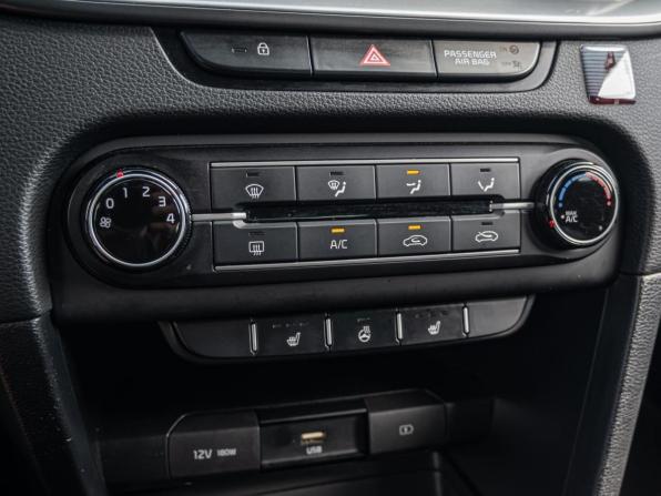 Kia Ceed III Рестайлинг с пробегом 2022 года, цена 1 980 000 рублей, 73711 км, хэтчбек, Автокод Объявления