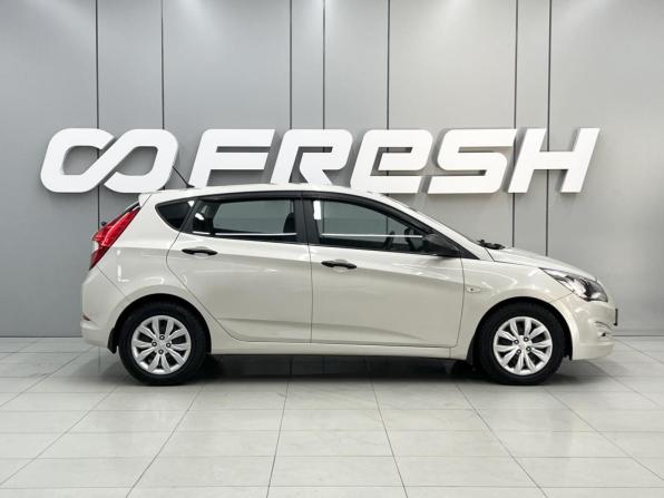 Hyundai Solaris I Рестайлинг с пробегом 2015 года, цена 1 099 000 рублей, 95605 км, хэтчбек, Автокод Объявления