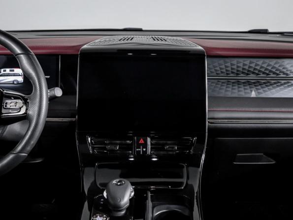 GAC M8 с пробегом 2024 года, цена 4 990 000 рублей, 16995 км, минивэн, Автокод Объявления