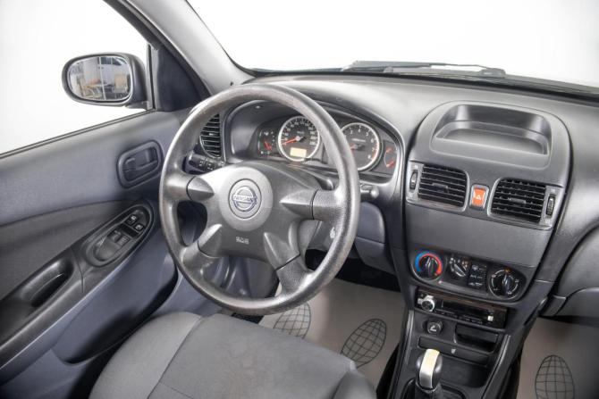 Nissan Almera II (N16) Рестайлинг с пробегом 2005 года, цена 399 000 рублей, 282145 км, хэтчбек, Автокод Объявления