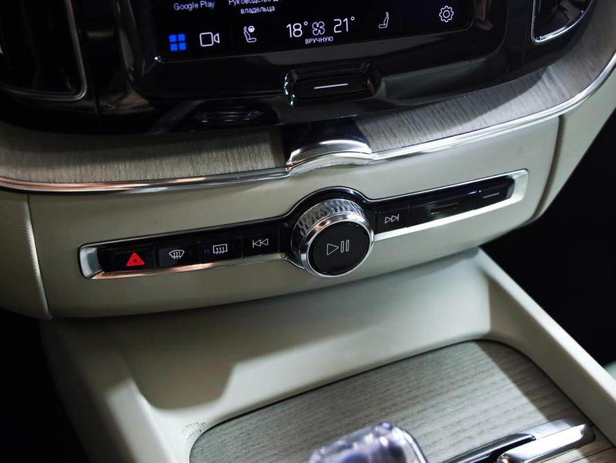 Volvo XC60 II Рестайлинг Санкт-Петербург  - изображение 22