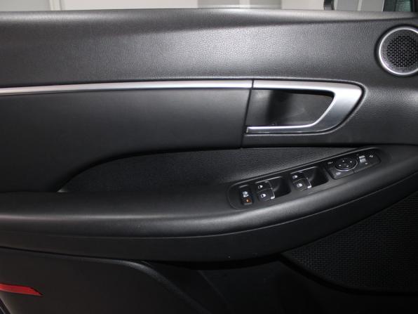 Hyundai Sonata VIII (DN8) с пробегом 2022 года, цена 2 349 900 рублей, 165349 км, седан, Автокод Объявления