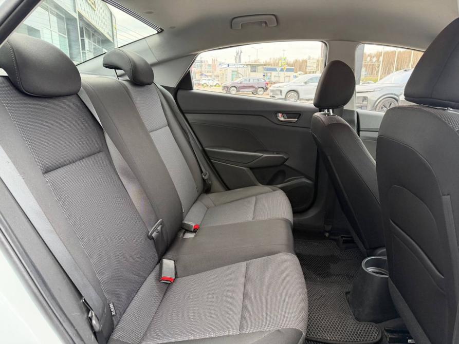 Hyundai Solaris II Санкт-Петербург  - изображение 21