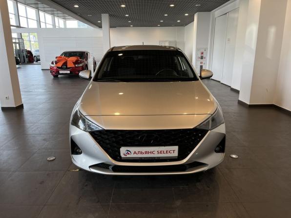 Hyundai Solaris II Рестайлинг с пробегом 2021 года, цена 1 425 000 рублей, 136063 км, седан, Автокод Объявления