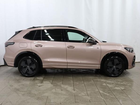 Volkswagen Tiguan III (China Market) с пробегом 2024 года, цена 4 500 000 рублей, 16741 км, внедорожник, Автокод Объявления