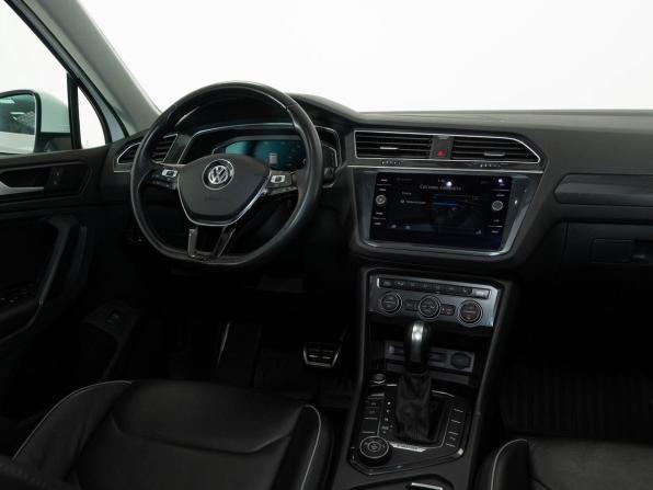 Volkswagen Tiguan II Рестайлинг с пробегом 2020 года, цена 2 850 000 рублей, 135875 км, внедорожник, Автокод Объявления
