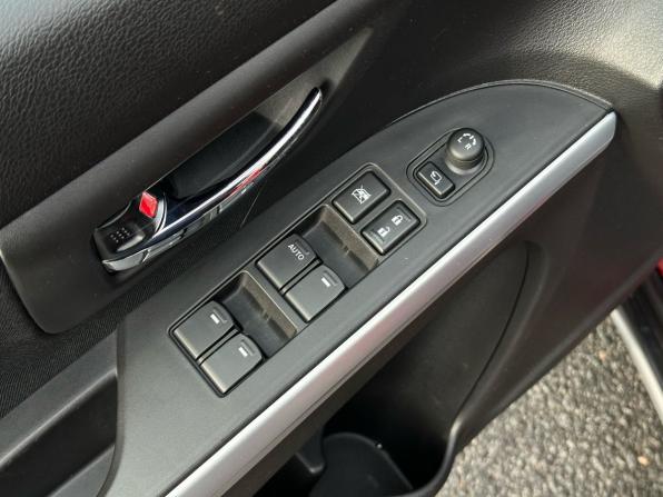 Suzuki SX4 II (S-Cross) Рестайлинг с пробегом 2021 года, цена 1 699 000 рублей, 111001 км, хэтчбек, Автокод Объявления