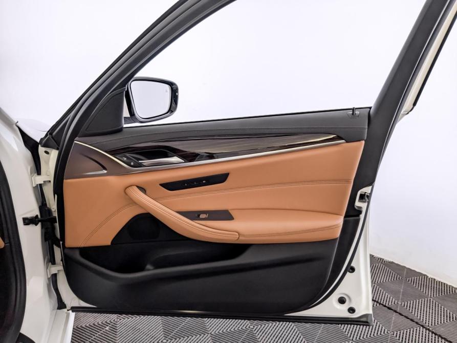BMW 5 серии VII (G30/G31/G38) Рестайлинг Москва  - изображение 25