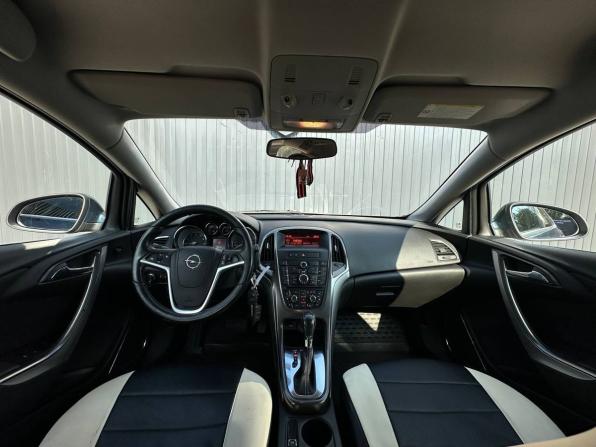 Opel Astra J с пробегом 2011 года, цена 649 000 рублей, 185000 км, хэтчбек, Автокод Объявления