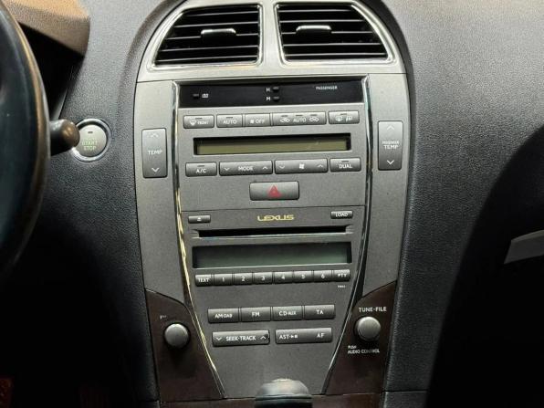 Lexus ES V Рестайлинг с пробегом 2010 года, цена 1 347 000 рублей, 288137 км, седан, Автокод Объявления