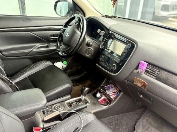 Mitsubishi Outlander III Рестайлинг 2 с пробегом 2016 года, цена 1 499 000 рублей, 173000 км, внедорожник, Автокод Объявления