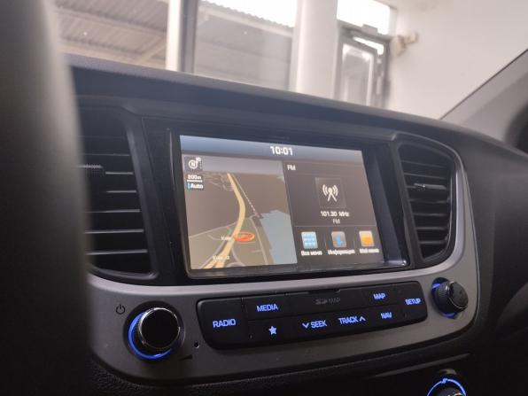 Hyundai Solaris II с пробегом 2017 года, цена 1 350 000 рублей, 203735 км, седан, Автокод Объявления