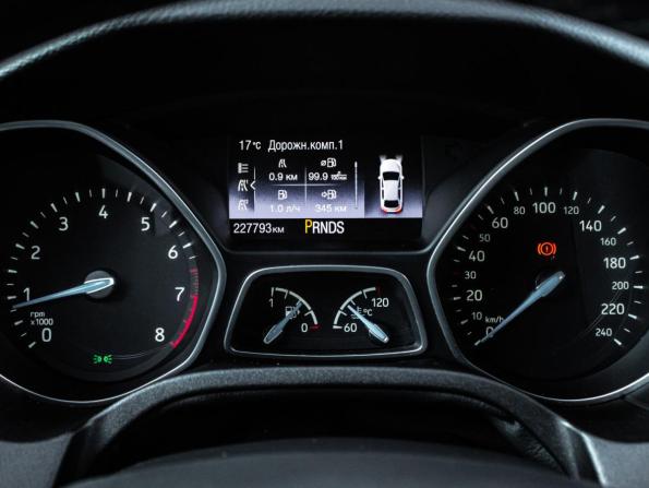 Ford Focus III Рестайлинг с пробегом 2016 года, цена 1 000 000 рублей, 227791 км, универсал, Автокод Объявления