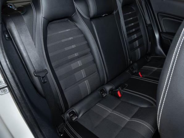 Mercedes-Benz GLA I (X156) Рестайлинг с пробегом 2019 года, цена 2 620 000 рублей, 112127 км, внедорожник, Автокод Объявления