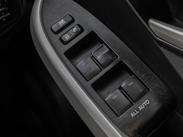 Toyota Prius III Рестайлинг (XW30) с пробегом 2012 года, цена 1 200 000 рублей, 175854 км, лифтбек, Автокод Объявления