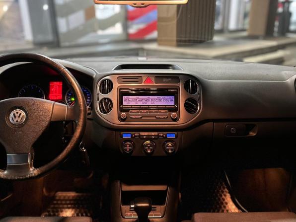 Volkswagen Tiguan I с пробегом 2009 года, цена 650 000 рублей, 286338 км, внедорожник, Автокод Объявления