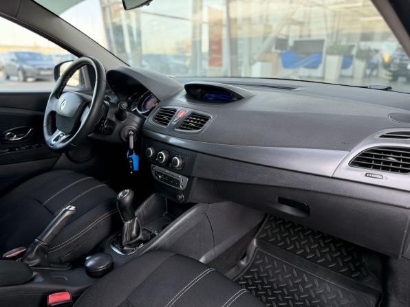 Renault Fluence I Рестайлинг с пробегом 2014 года, цена 757 000 рублей, 185860 км, седан, Автокод Объявления