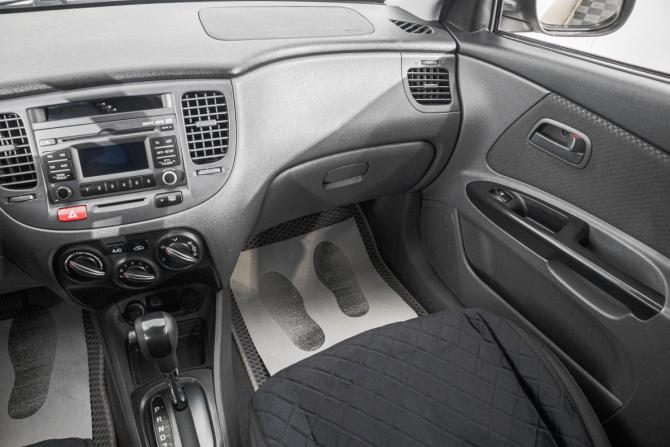 Kia Rio II Рестайлинг с пробегом 2010 года, цена 679 000 рублей, 208000 км, седан, Автокод Объявления