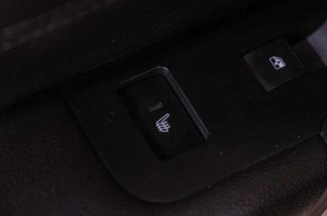 Chevrolet Captiva I Рестайлинг 2 с пробегом 2014 года, цена 1 809 000 рублей, 145000 км, внедорожник, Автокод Объявления