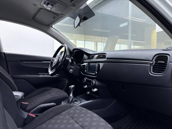 Kia Rio IV с пробегом 2018 года, цена 1 399 000 рублей, 101039 км, хэтчбек, Автокод Объявления