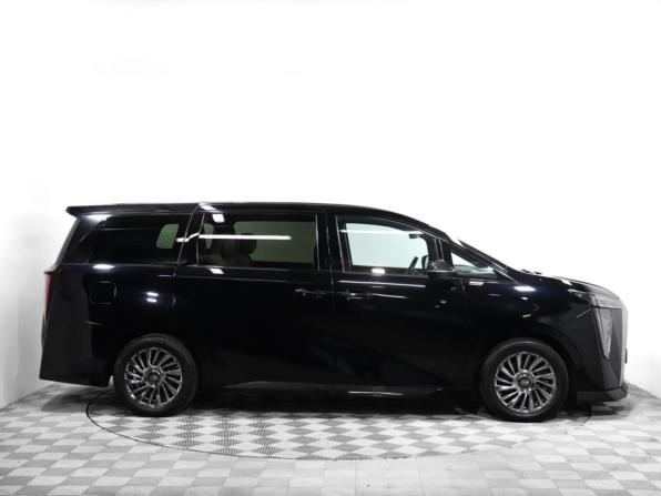 GAC M8 с пробегом 2024 года, цена 3 989 000 рублей, 67548 км, минивэн, Автокод Объявления
