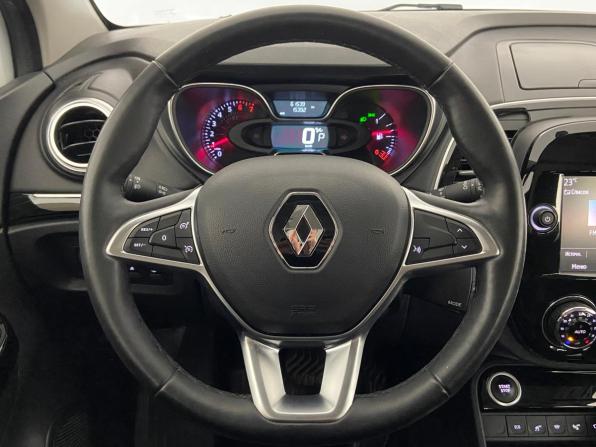 Renault Kaptur I Рестайлинг с пробегом 2021 года, цена 1 760 000 рублей, 61500 км, внедорожник, Автокод Объявления